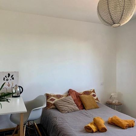 Charmante Chambre Dans Une Maison De Campagne Saint-Étienne-de-Fontbellon 外观 照片